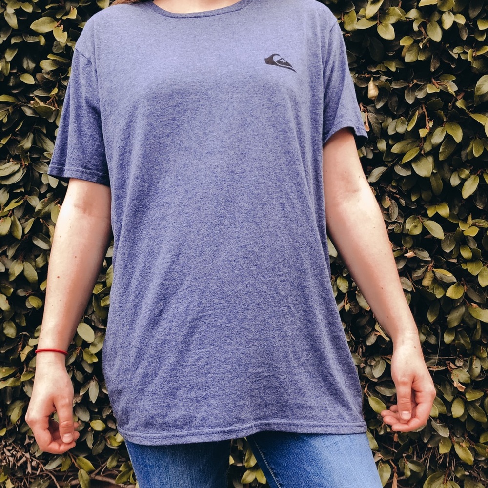 | men’s purple quiksilver tee with logo